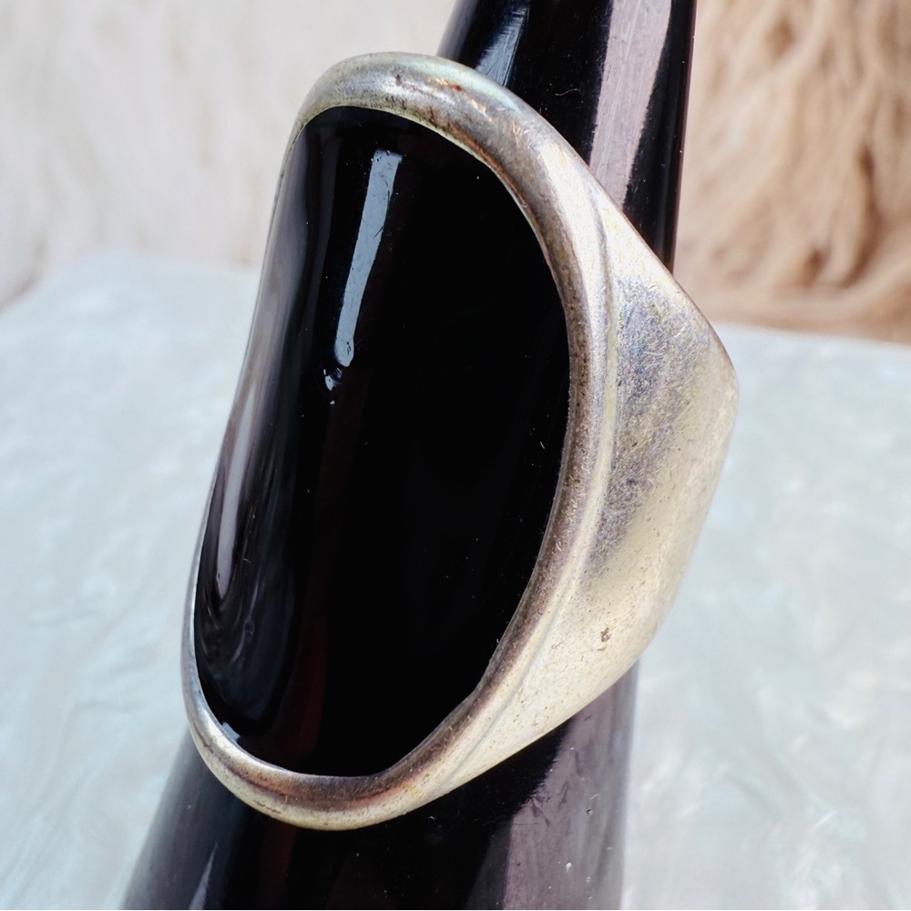 Silvertone Black Oval Oblong Statement Ring Sz 7.5 - image 1